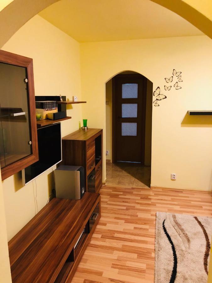 Cozy And Clean Apartment, Near National Arena * Bucharest